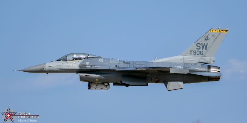 Viper Demo launches in backup jet
92-3906 / F-16C	
79th FS / Shaw AFB, SC
7/22/24
Keywords: Military Aviation, KOSH, Oshkosh, Wittman Regional Airport, F-16 Demo, General Aviation, EEA Airventrure