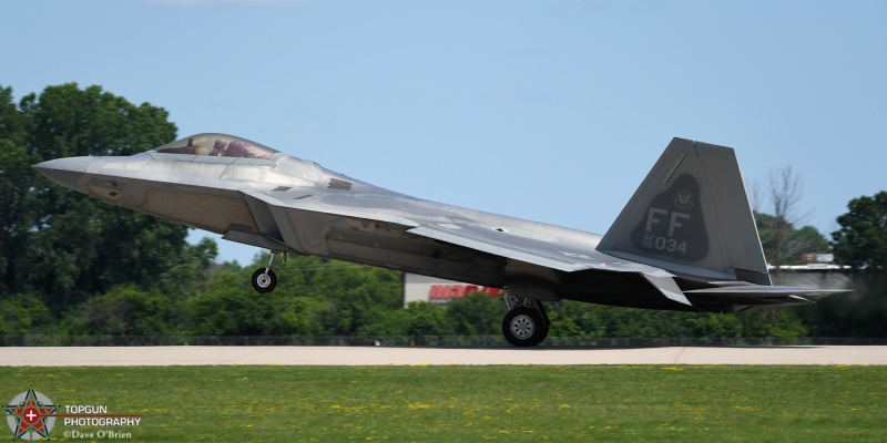 Raptor Demo landing
02-4034 / F-22A	
1st FW / JB Langley–Eustis, VA
7/22/24
Keywords: Military Aviation, KOSH, Oshkosh, Wittman Regional Airport, F-22 Demo, General Aviation, EEA Airventrure