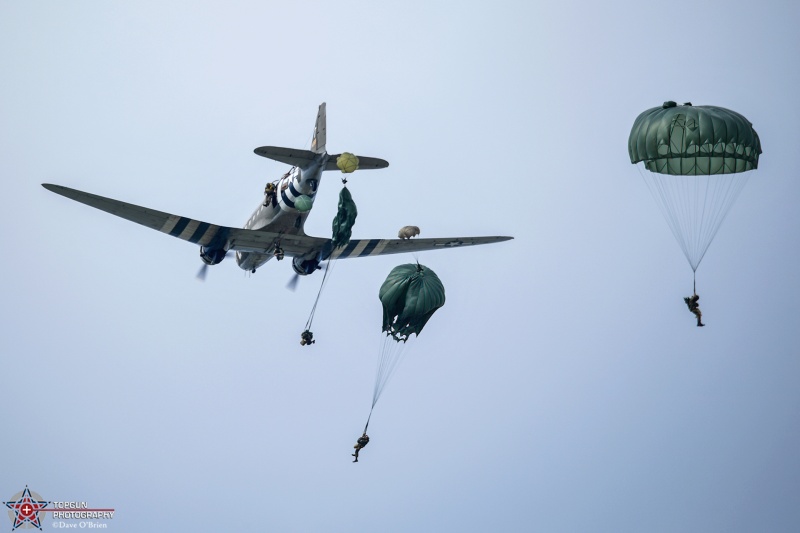 WWII D-Day Jumpers demo
N4089T / C-47
WWII Airborne Demo team
7/24/24
Keywords: Military Aviation, KOSH, Oshkosh, Wittman Regional Airport,Vintage Aircraft, World War II, General Aviation, EEA Airventure