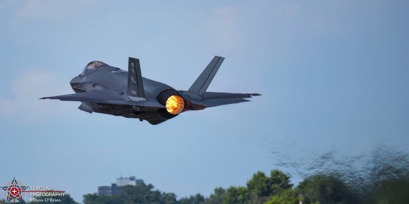 Lightning Demo
20-5585 / F-35A	
421st FS / Hill AFB, UT
7/24/24
Keywords: Military Aviation, KOSH, Oshkosh, Wittman Regional Airport, F-35 Demo, EEA Airventure