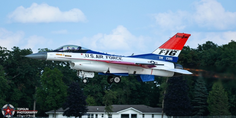 Viper Demo in 50th Anniversary Paint scheme 
91-0395 / F-16C	
55th FS / Shaw AFB, SC
7/24/24
Keywords: Military Aviation, KOSH, Oshkosh, Wittman Regional Airport, F-16 Demo, EEA Airventure