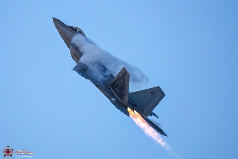 Raptor Evening Demo
01-4018 /  F-22A
1st FW / JB Langley–Eustis, VA
7/24/24
Keywords: Military Aviation, KOSH, Oshkosh, Wittman Regional Airport, F-22 Demo, General Aviation, EEA Airventure