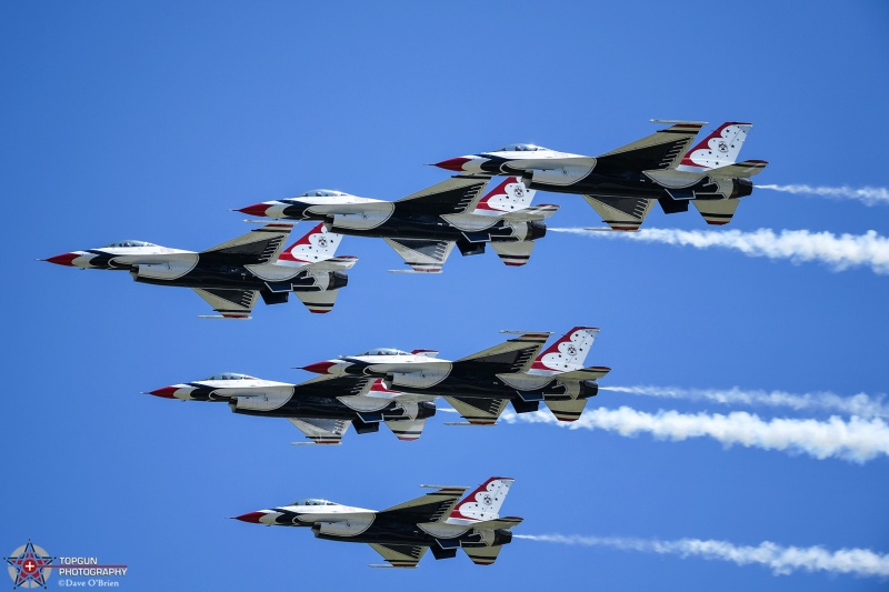 Thunderbirds 6 flyby
USAF Thunderbirds / Nellis AFB
7/24/24
Keywords: Military Aviation, KOSH, Oshkosh, Wittman Regional Airport, F-16 Viper, USAF Thunderbirds, EEA Airventure