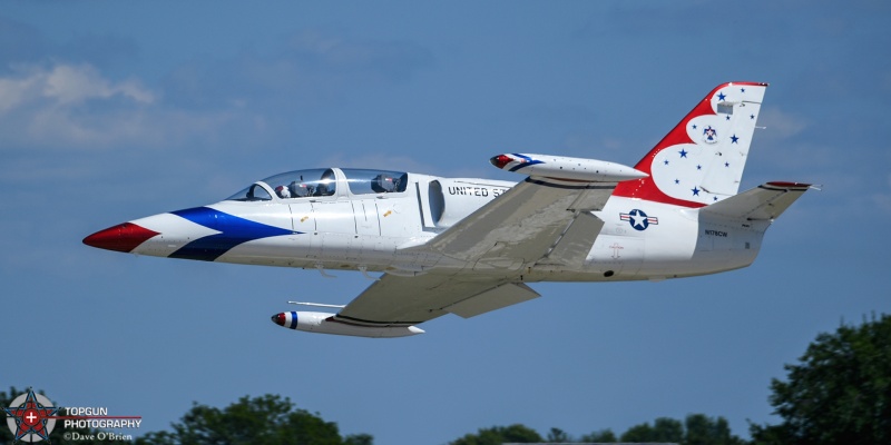 Thunderbird L-39 Albatross
N178CW / L-39 Albatross
7/24/24
Keywords: KOSH, Oshkosh, Wittman Regional Airport, L-39 Albatross, General Aviation, EEA Airventure