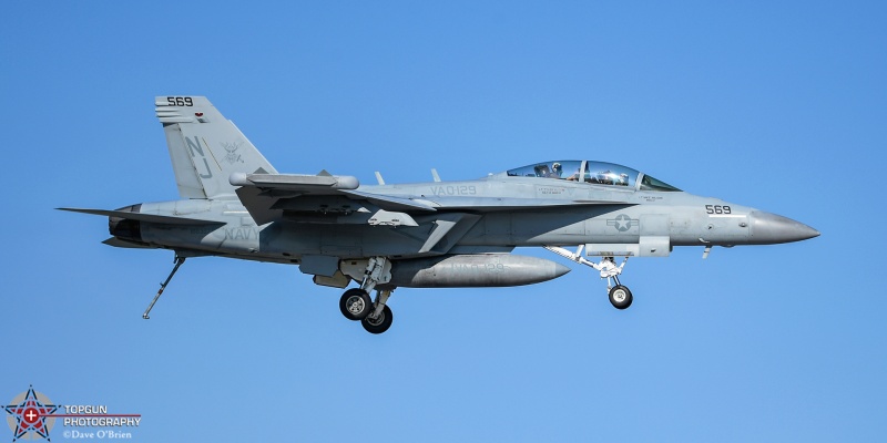 Grizzly11 EA-18G Growler Demo
168387 / EA-18G 
VAQ-129 / NAS Whidbey Island, WA
7/24/24
Keywords: Military Aviation, KOSH, Oshkosh, Wittman Regional Airport, EA-18G Growler, VAQ-129, EEA airventure