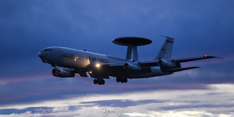 EMBER40 works the pattern at sunset
81-0005 / E-3G	
963rd AACS / Tinker AFB, OK
9/17/25
Keywords: Military Aviation, KPSM, Pease, Portsmouth Airport, E-3G Sentry, 963rd AACS
