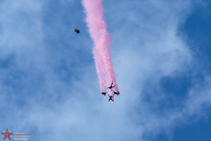 Golden Knights drop
Oshkosh 26
7/23/26
Keywords: Military Aviation, KOSH, Oshkosh, EAA Air Adventure, Air Show, Golden Knights