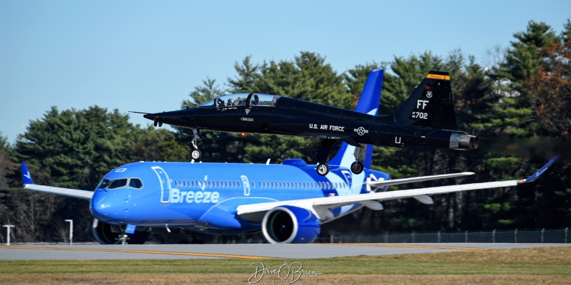 RAPTOR01
62-3702 / T-38A	
7th FTS / JB Langley–Eustis, VA
11/9/24
Keywords: Military Aviation, KPSM, Pease, Portsmouth Airport, T-38 Talon, 7th FTS