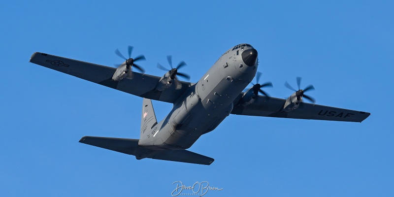 RHODY11
08-8607 / C-130J-30	
143rd AW / Quonset ANGB, RI
12/18/25
Keywords: Military Aviation, KPSM, Pease, Portsmouth Airport, C-130J-30, 143rd AW