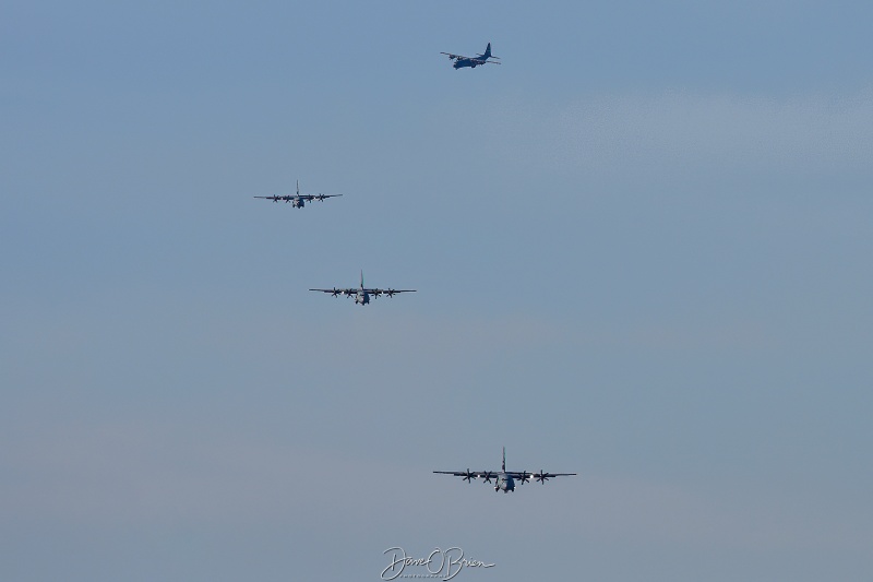 RHODY11 Flight of 4 stops through Pease
143rd AW / Quonset ANGB, RI
12/18/25
Keywords: Military Aviation, KPSM, Pease, Portsmouth Airport, C-130J-30, 143rd AW