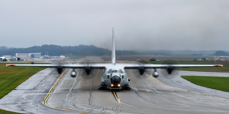 SKIER95
92-1095 / LC-130H	
139th AS / Schenectady, NY
9/11/23
Keywords: Military Aviation, KPSM, Pease, Portsmouth Air Show, LC-130H, 139th AS