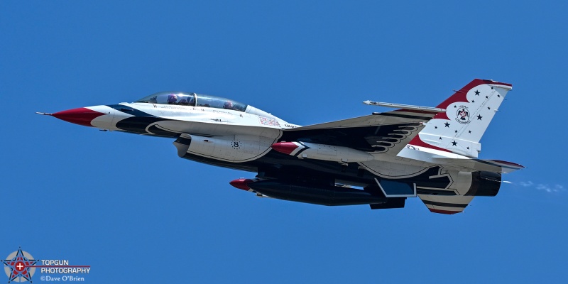 Thunderbird 8
91-0467 / F-16D	
Thunderbirds / Nellis AFB, NV
7/20/26
Keywords: Military Aviation, KOSH, Oshkosh, EAA Air Adventure, Air Show, F-16D, Thunderbirds