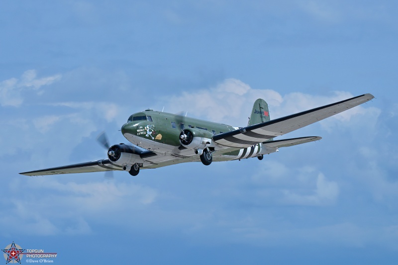 The Wabbit Express  
DC-3 N33VW
7/21/26
Keywords: KOSH, Oshkosh, EAA Air Adventure, Air Show, DC-3