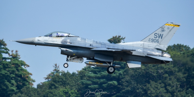 VIPER DEMO 2
92-3906 / F-16C	
F-16 Demo Team / Shaw AFB, SC
9/9/23
Keywords: Military Aviation, KPSM, Pease, Portsmouth Air Show, F-16C, Viper Demo Team