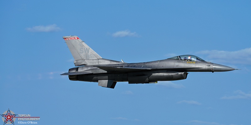 VIPER1 Demo
01-7052 / F-16C	
77th FS / Shaw AFB, SC
7/23/26
Keywords: Military Aviation, KOSH, Oshkosh, EAA Air Adventure, Air Show, F-16 Demo, 77th FS